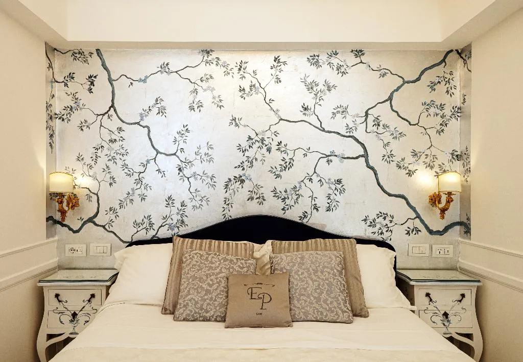Double or Twin CLASSIC GARDEN VIEW Room, Luxury Villa Excelsior Parco, Naples