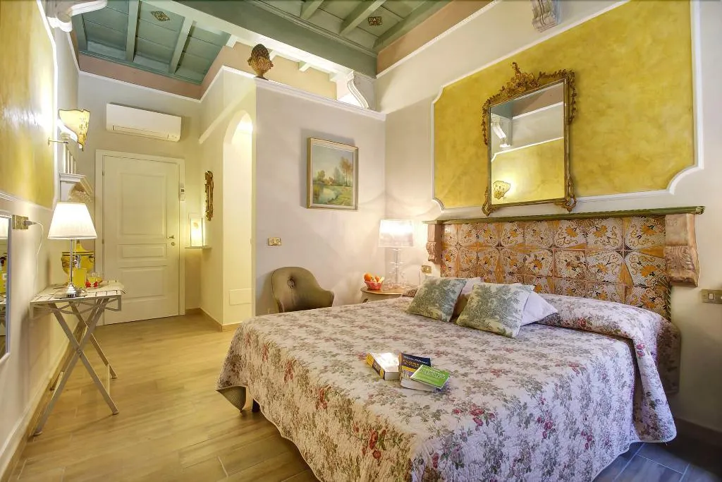 Room, Relais Grand Tour & Grand Tour Suites, Florence