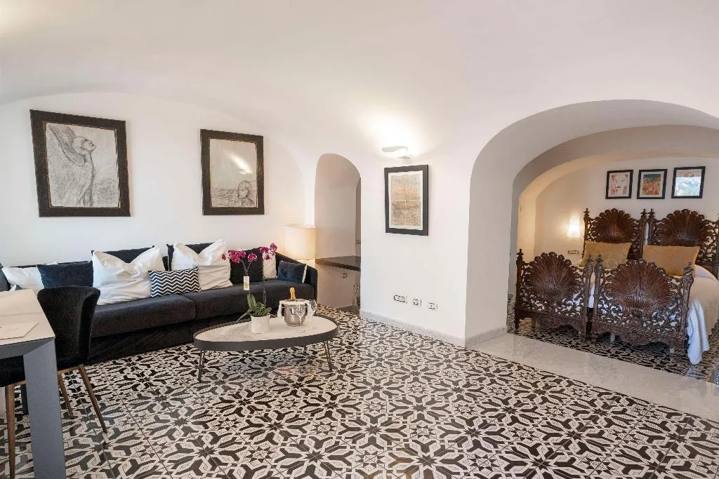 Room, Marina Riviera, Naples