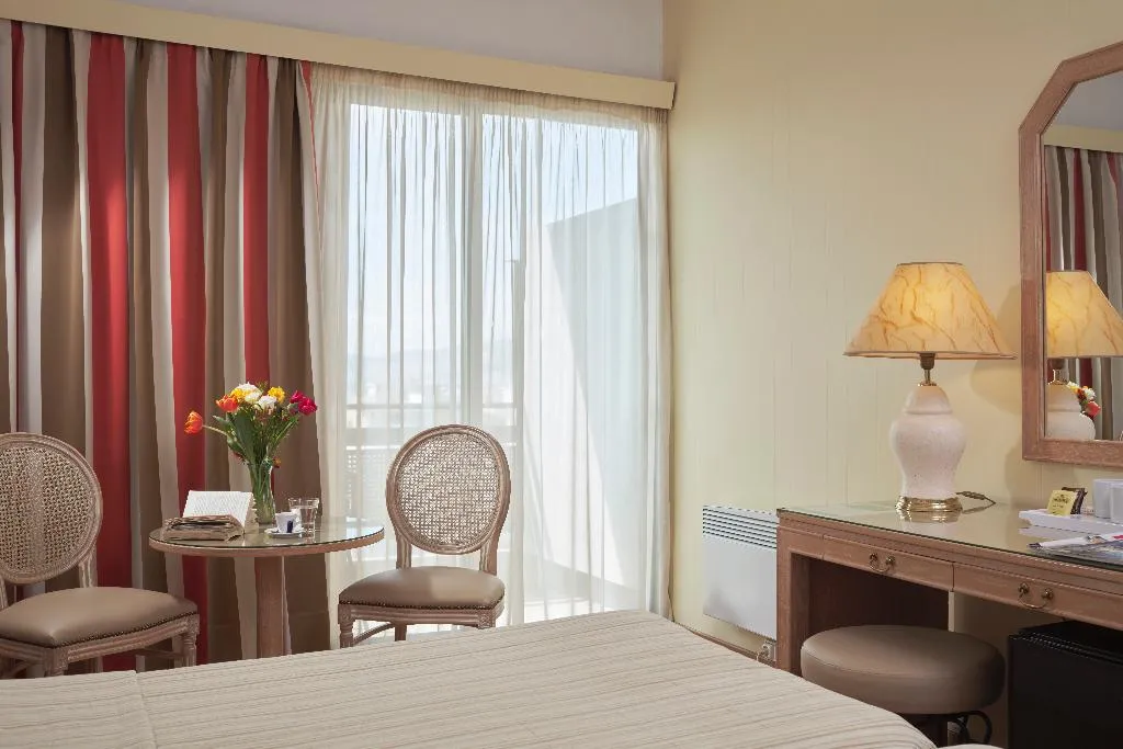 SINGLE SUPERIOR Room, Candia Hotel, Athens