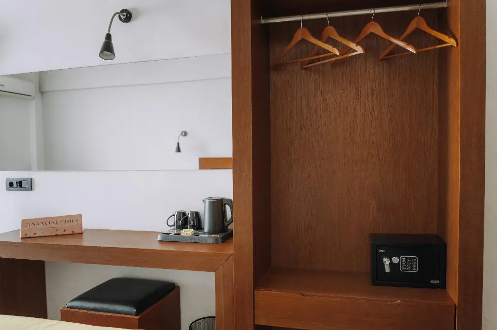 DOUBLE NON SMOKING Room, Amphitryon city hotel, Rhodes