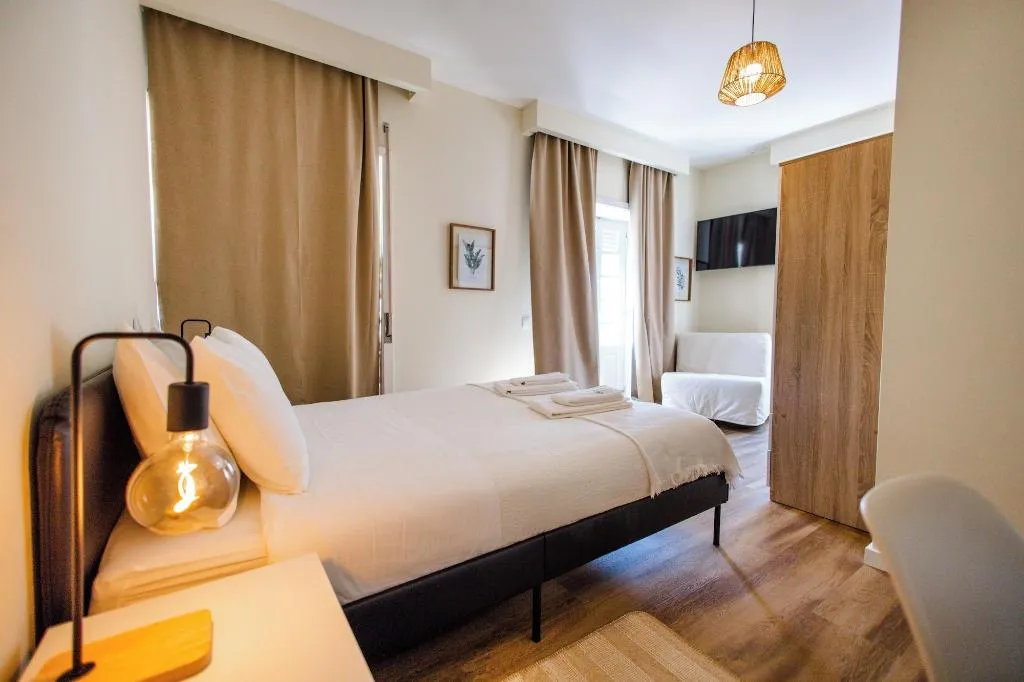 Room, The Beach Corner Guesthouse, Porto