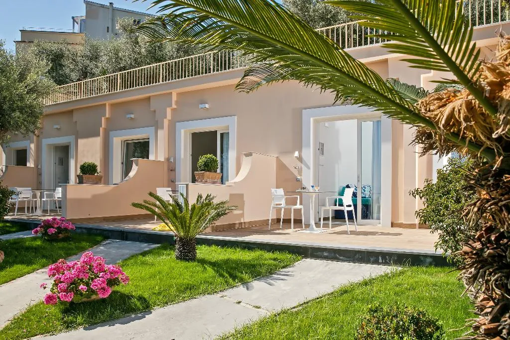 Double or Twin DELUXE Room, Hotel Miramare, Naples