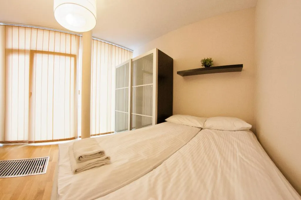 APARTMENT TWO BEDROOMS Room, Yourplace Biskupia Apartments, Krakow