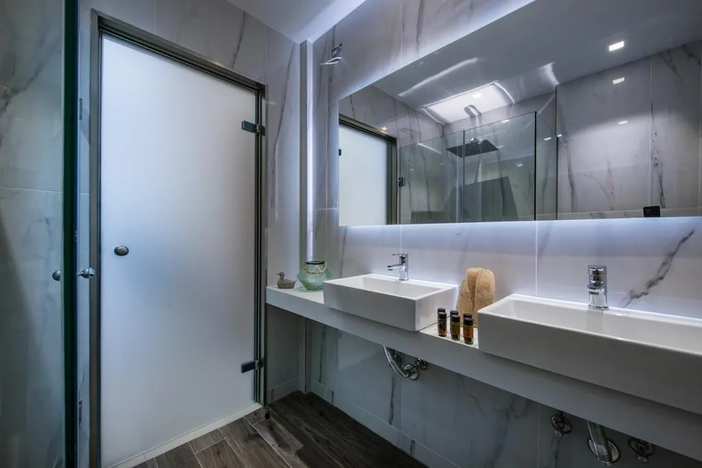 SUITE DELUXE WITH PRIVATE POOL Room, Diamond Village, Crete