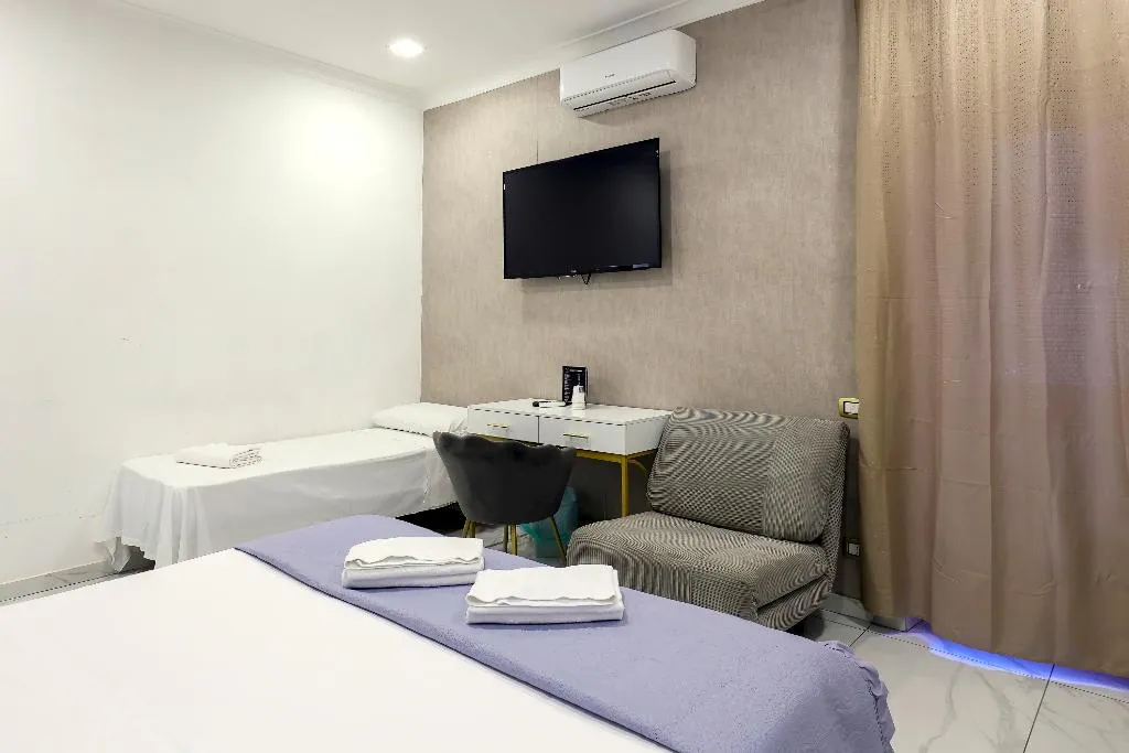 TRIPLE COMFORT Room, La Pace, Naples