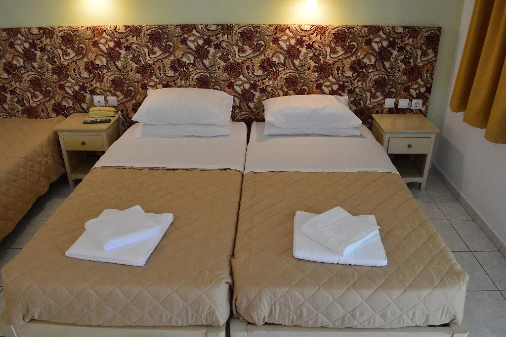 Room, Alexandros, Crete