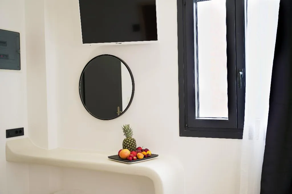 Double or Twin DELUXE Room, King'S Suites, Santorini
