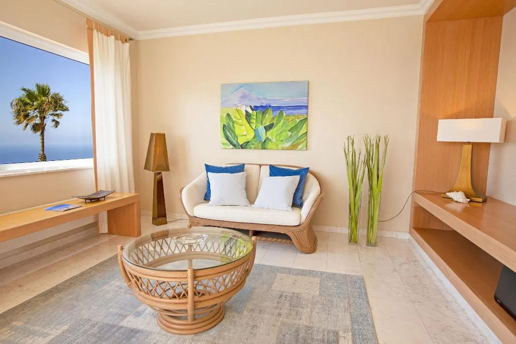 Room, Jardin de la Paz, Tenerife