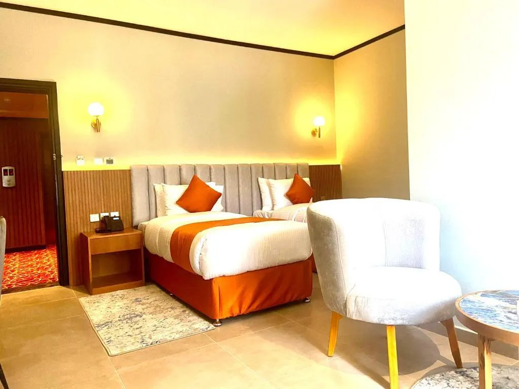 Double or Twin STANDARD Room, Concorde Palace Hotel, Dubai