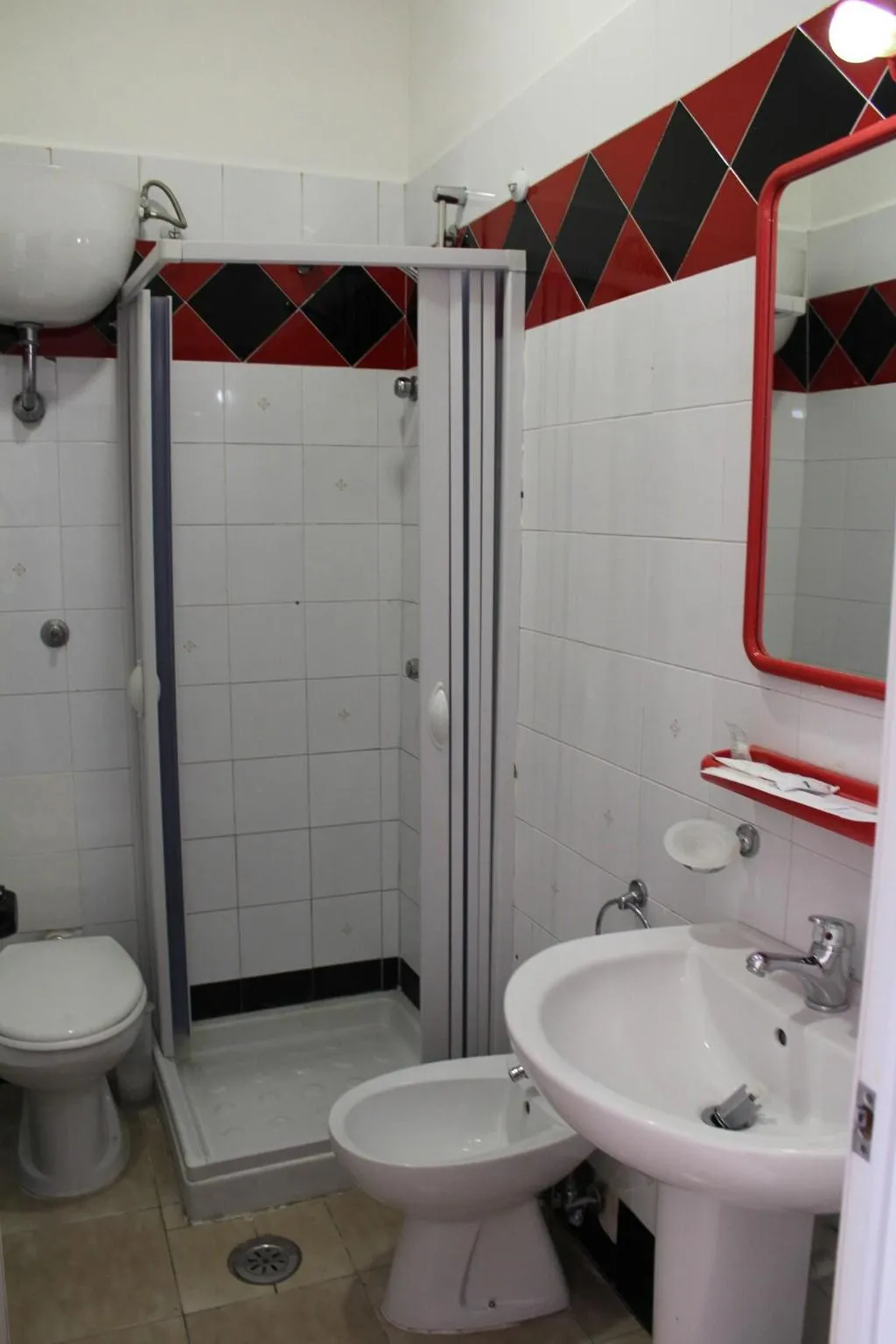Room, Hotel Santuario Pompei, Naples