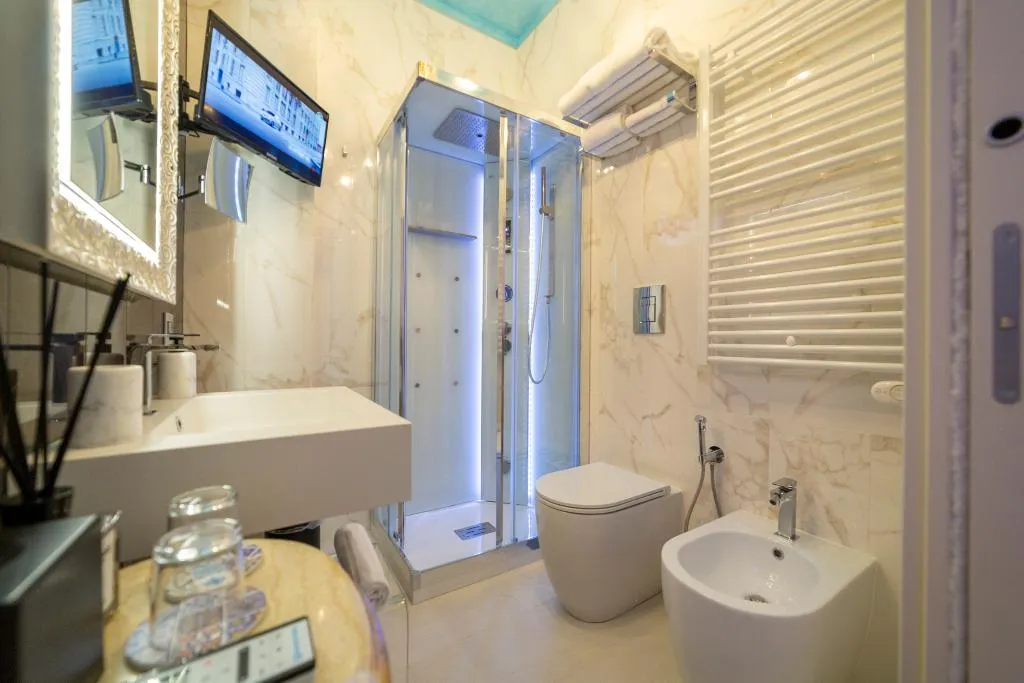 Room, Leucosya Luxury Rooms, Naples