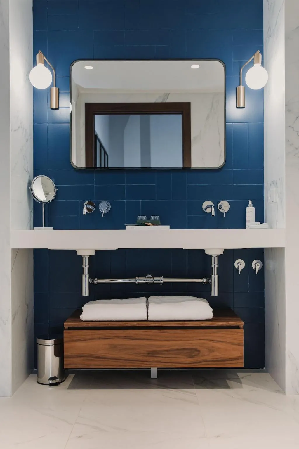 Room, Room Mate Collection Helen Berger, Valencia
