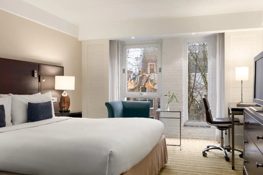 Room, Renaissance Amsterdam Hotel, Amsterdam