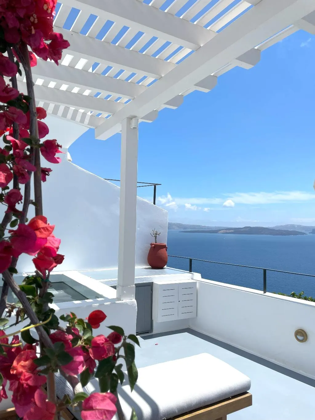 SUITE SEA VIEW Room, IKIES Santorini, Santorini
