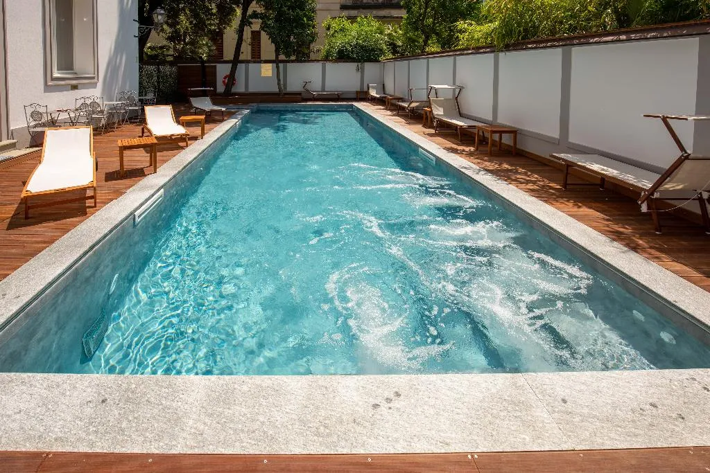 Pool, Villa Tortorelli, Florence