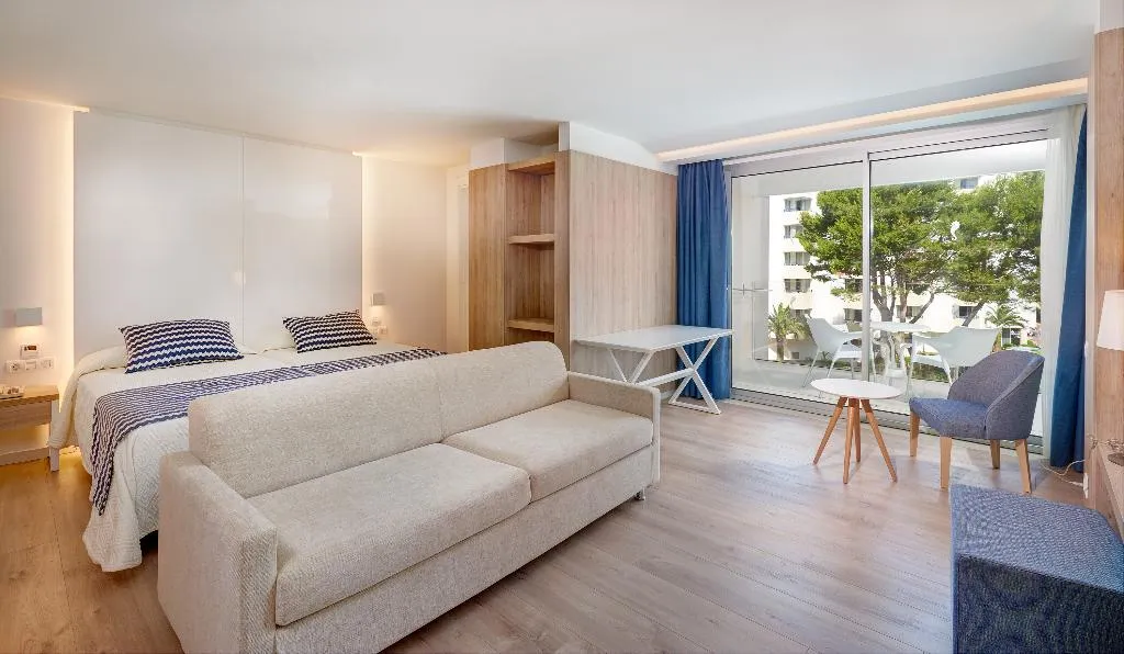JUNIOR SUITE POOL VIEW Room, Hipotels Bahia Cala Millor Only Adults, Majorca