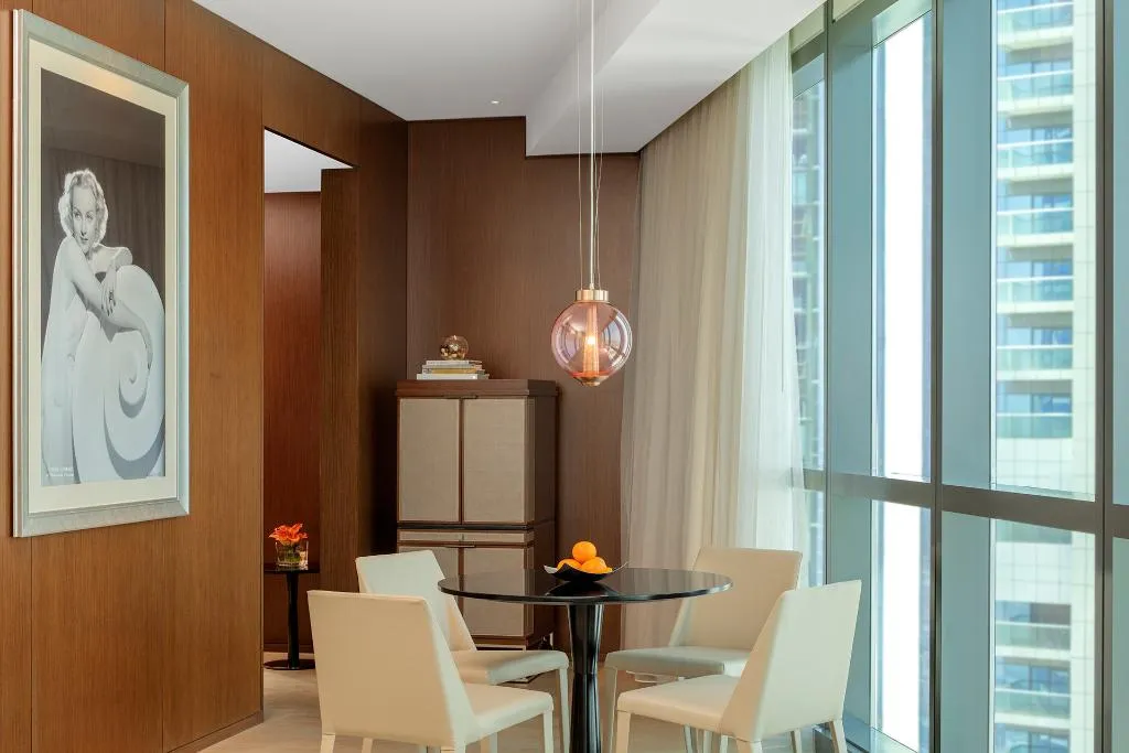 SUITE PREMIER Room, Paramount Hotel Dubai, Dubai