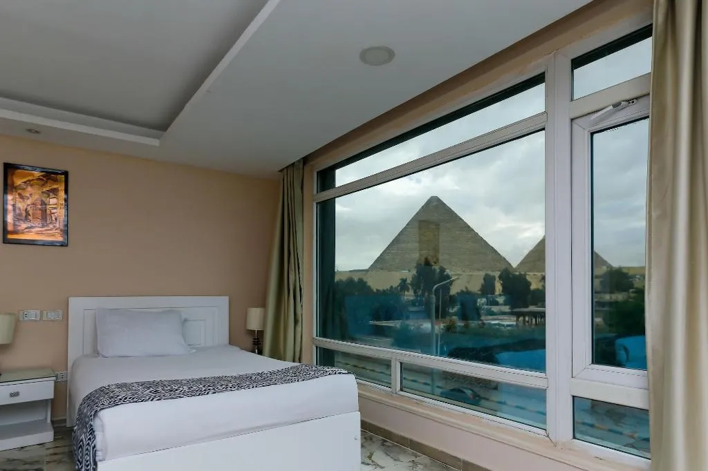 Room, Turquoise Pyramids Hotel, Cairo