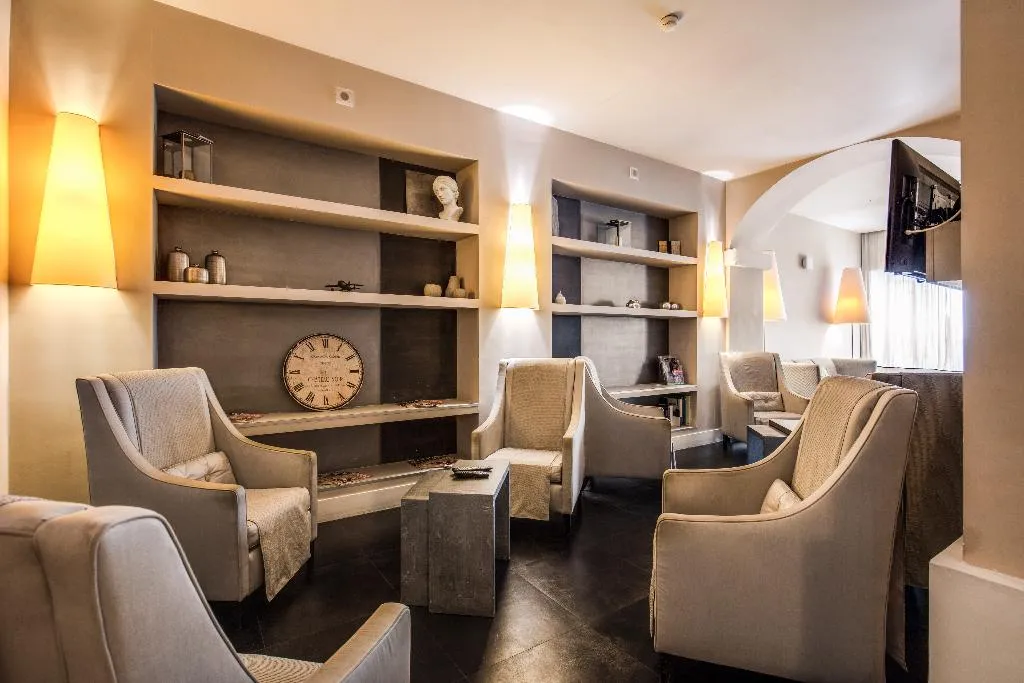 Lobby, Hotel Villafranca, Rome