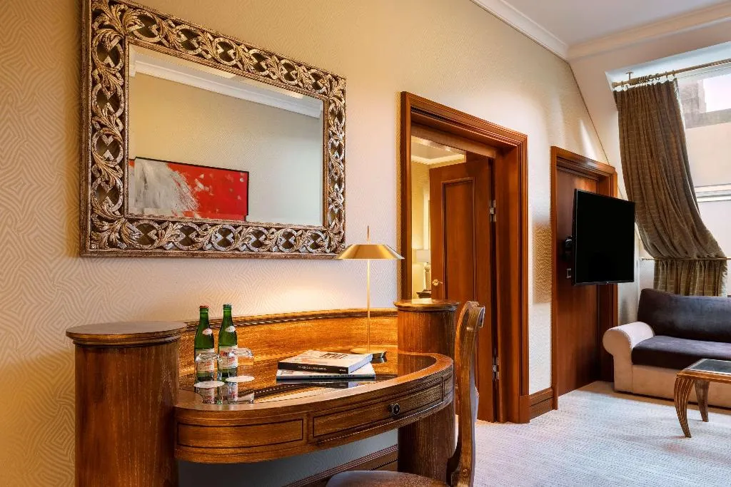 Room, NH Collection Prague Carlo IV, Prague