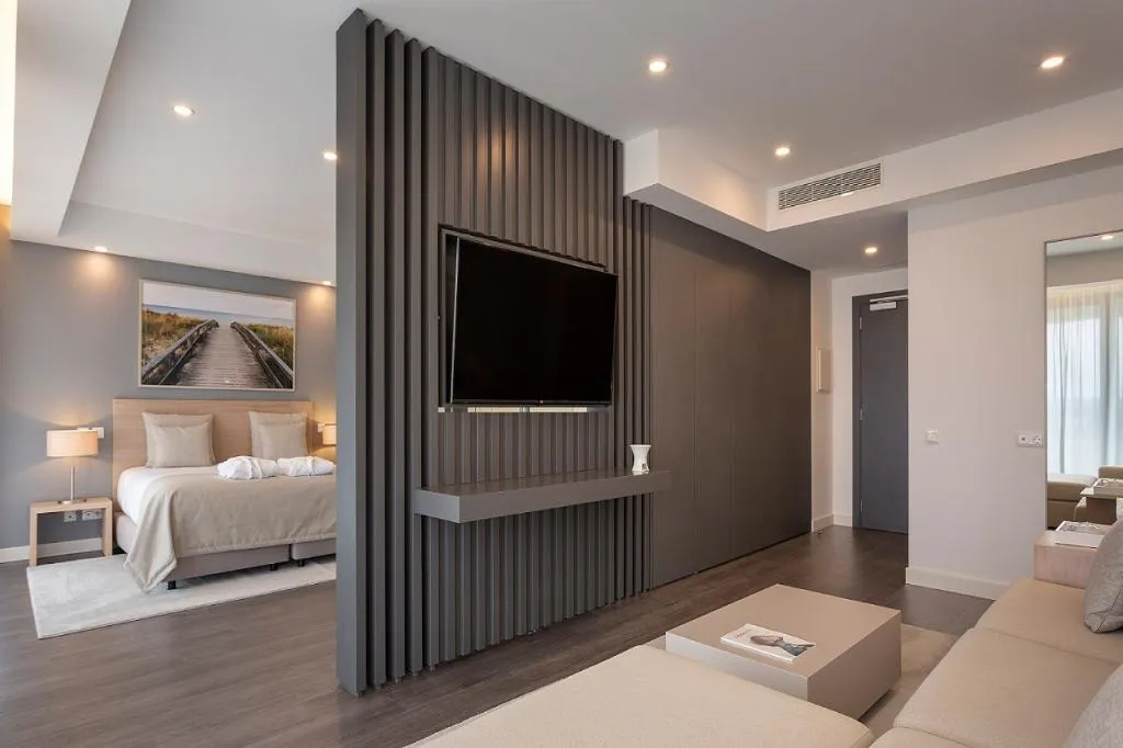 SUITE DELUXE ONE BED Room, Longevity Health & Wellness Hotel - Adults Only, Algarve