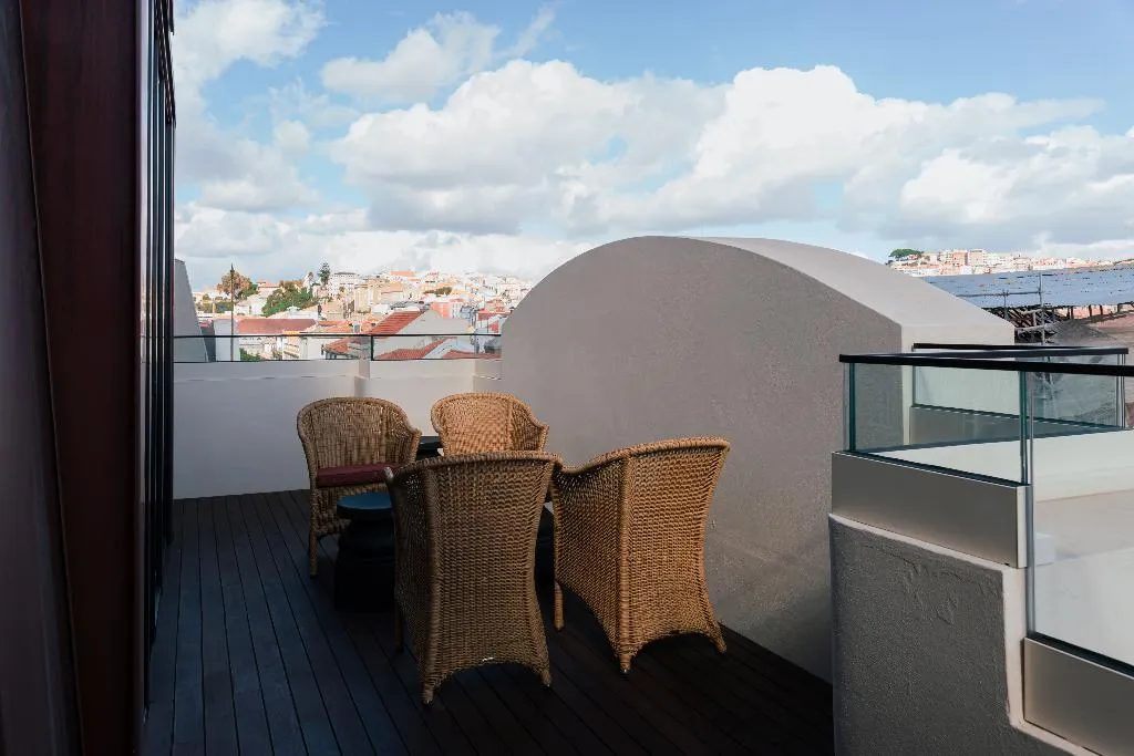 SUITE CAPACITY 3 Room, Art Legacy Hotel Baixa-Chiado, Lisbon