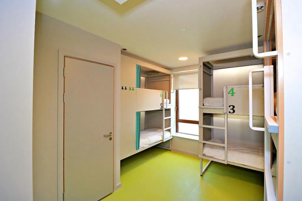 Room, Clink i Lár, Dublin