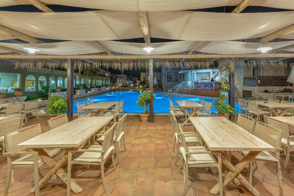 Restaurant, Erato Beach Hotel, Crete