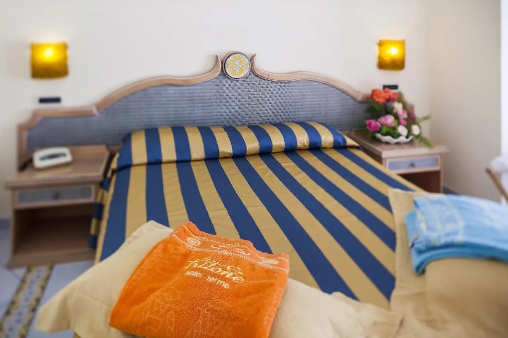 Room, Hotel Tritone Resort & Spa, Naples