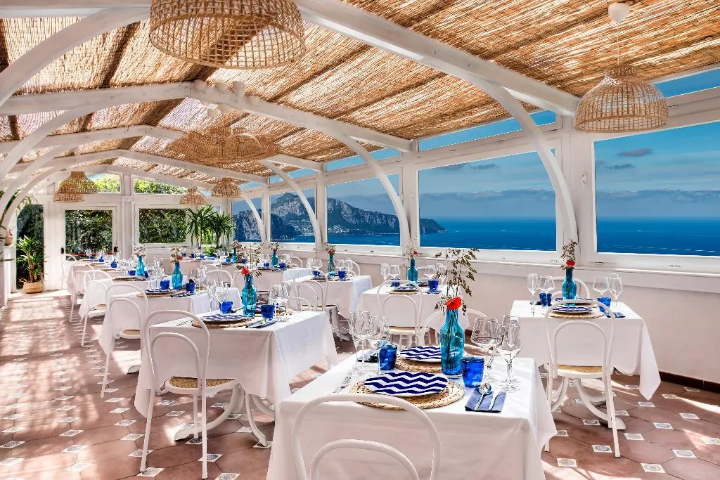 Restaurant, Gocce Di Capri  Residence, Naples