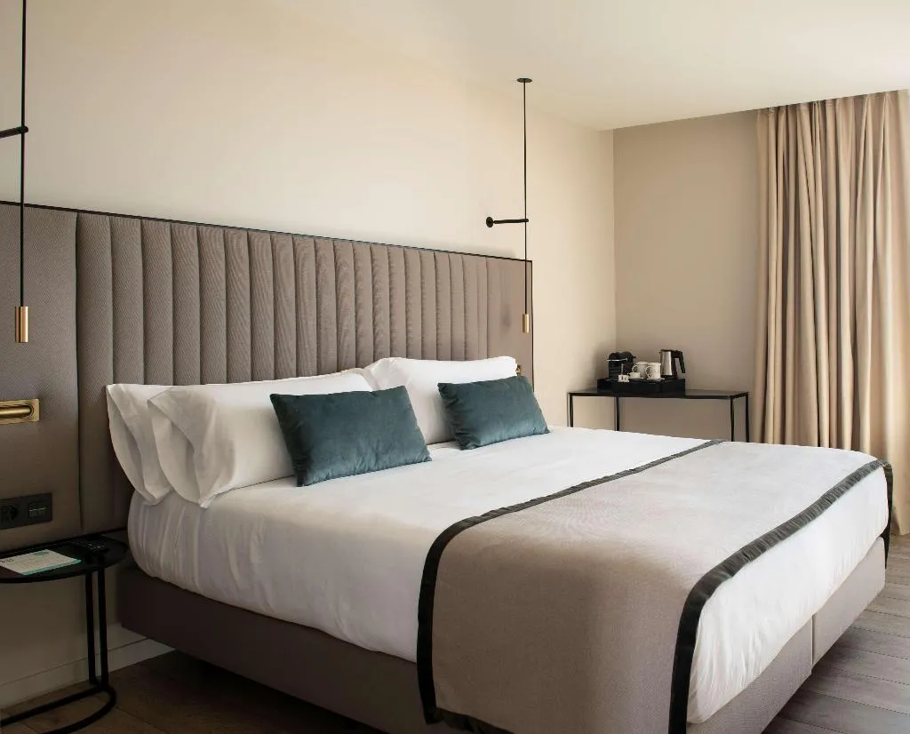 Room PREMIUM Room, Occidental Barcelona 1929, Barcelona