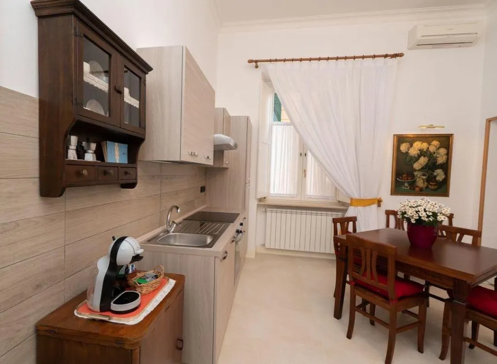 Room, Moon Luxury Rooms & Apartments, Naples