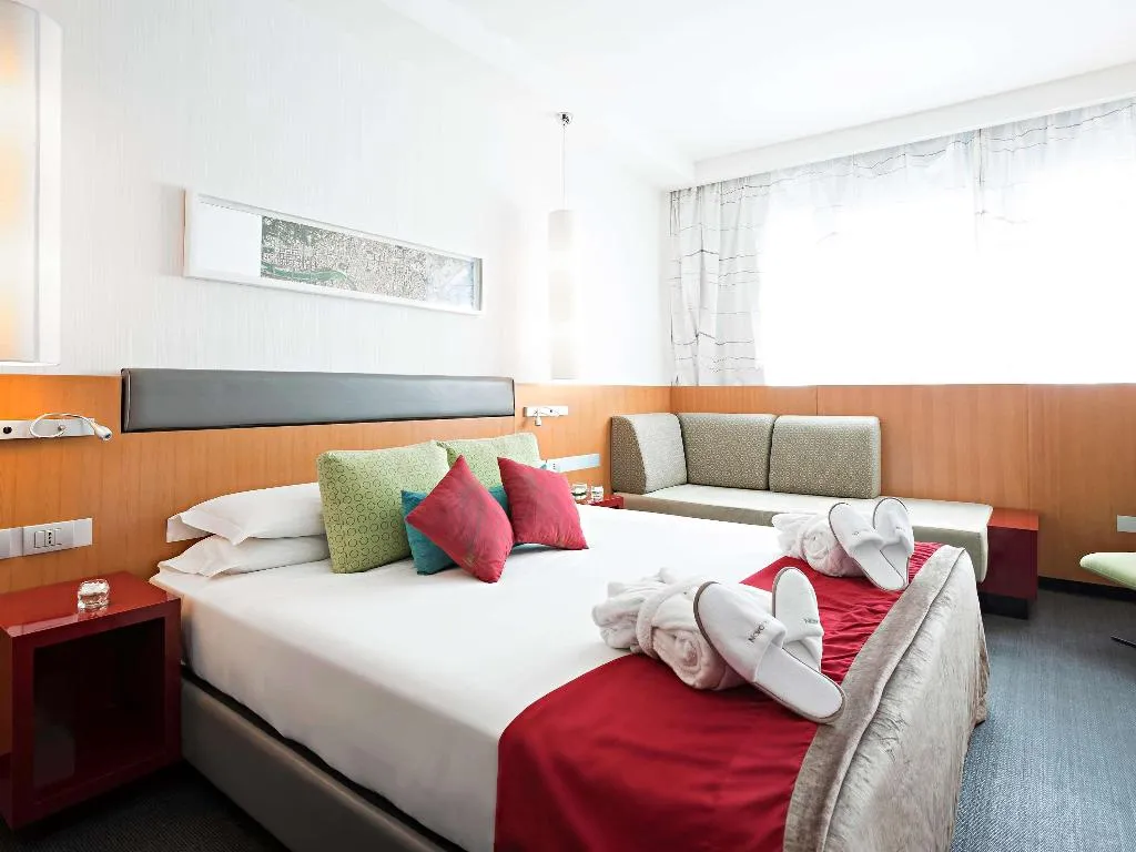 DOUBLE STANDARD Room, Novotel Roma Eur, Rome