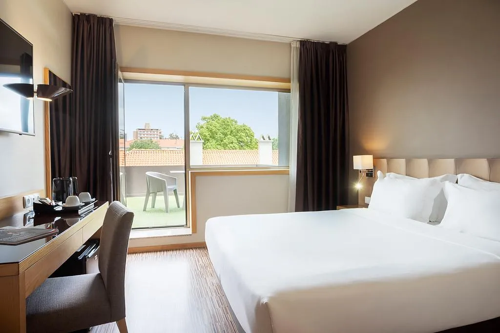 DOUBLE WITH BALCONY Room, HF Tuela Porto, Porto