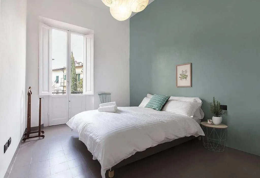 Room, Mòsì Firenze, Florence