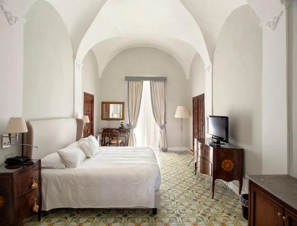 Double or Twin DELUXE Room, Grand Hotel Cocumella, Naples