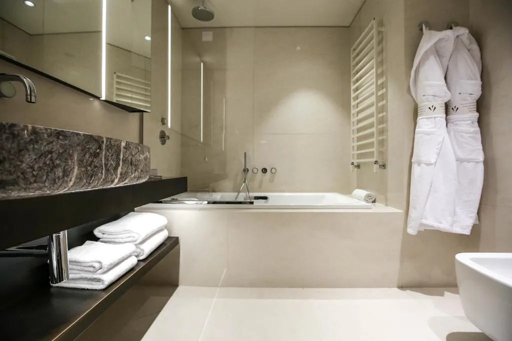 DOUBLE DELUXE WITH TERRACE Room, Hotel Viu Milan, Milan