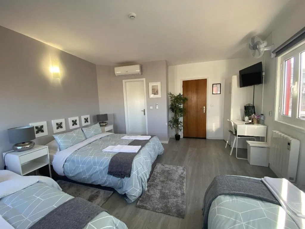 Room, Residencial Triunfo, Porto
