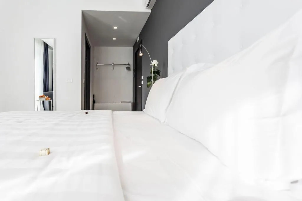 Room, M2M Made To Measure, Milan