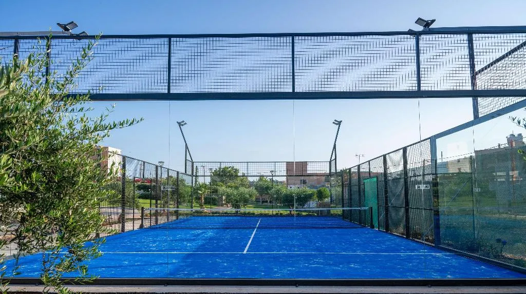 Sports and Entertainment, High Beach, Crete