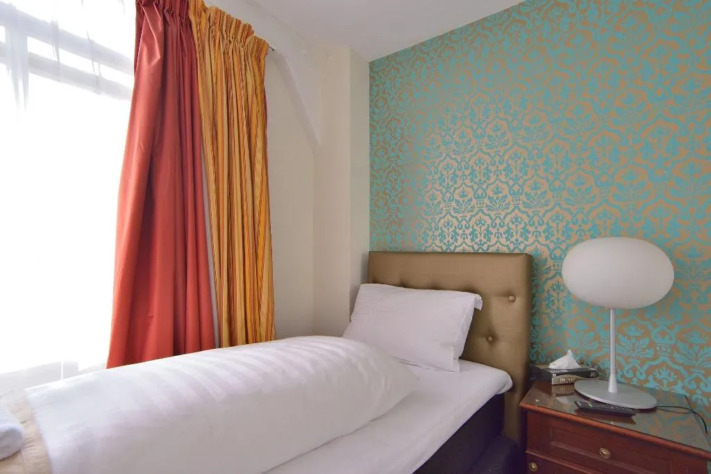 Room, Hotel La Belle Vue, Amsterdam