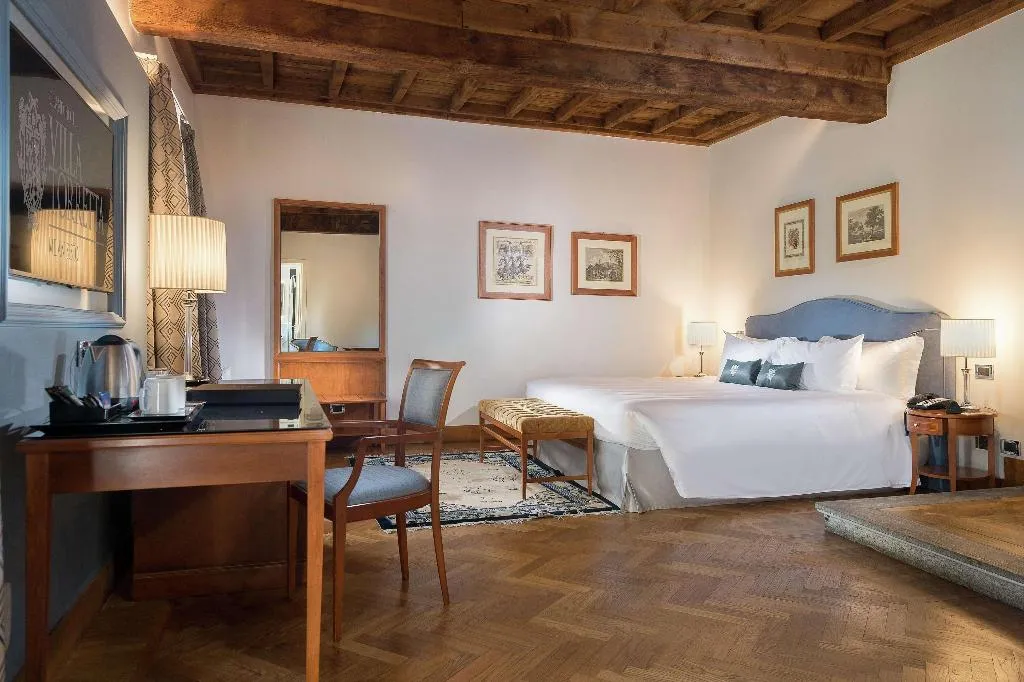 TRIPLE DELUXE Room, Grand Hotel Villa Torretta, Curio by Hilton, Milan