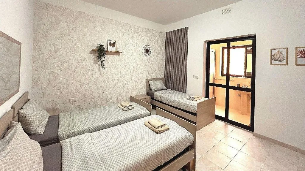 Room, Arzella Apartments, Gozo
