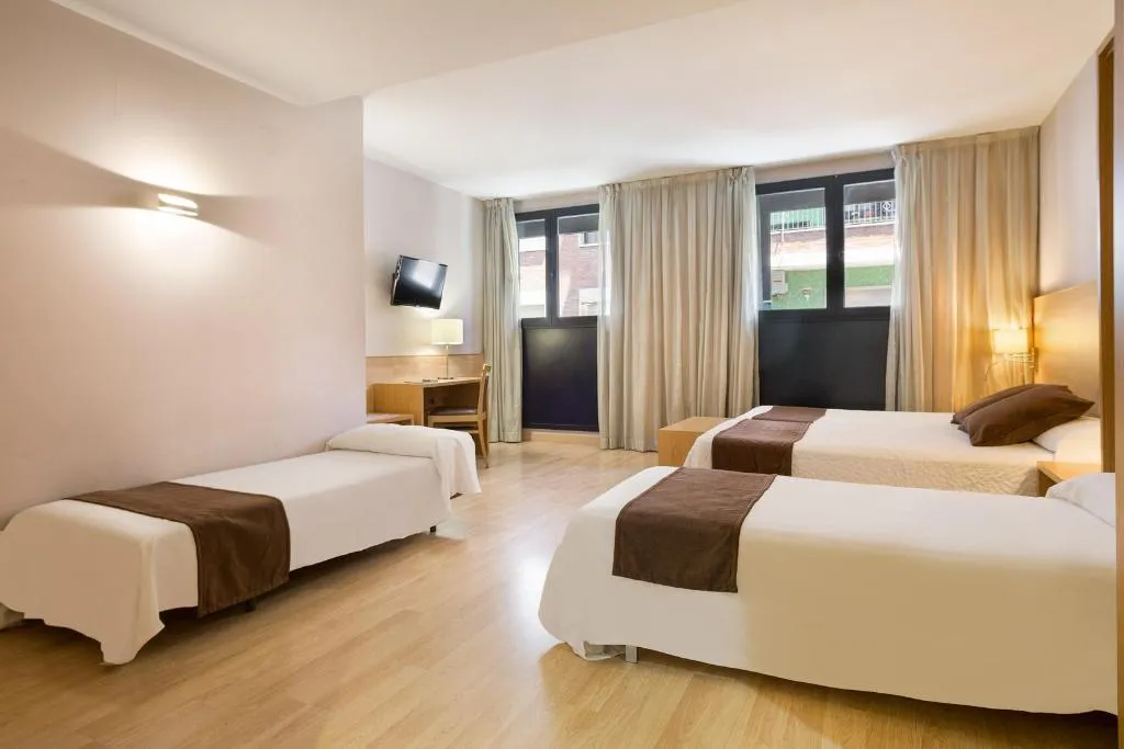 Room, Acta Azul, Barcelona