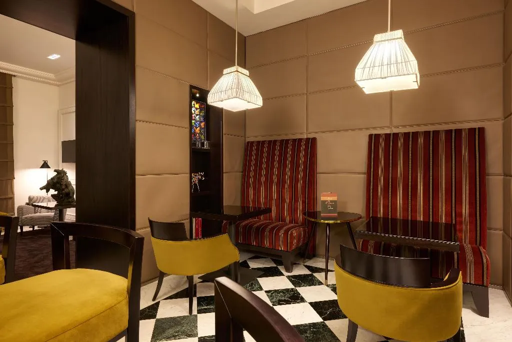 Lobby, Mascagni, Rome