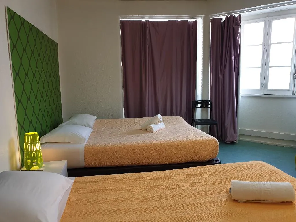 TRIPLE STANDARD Room, Tagus Royal Residence, Lisbon