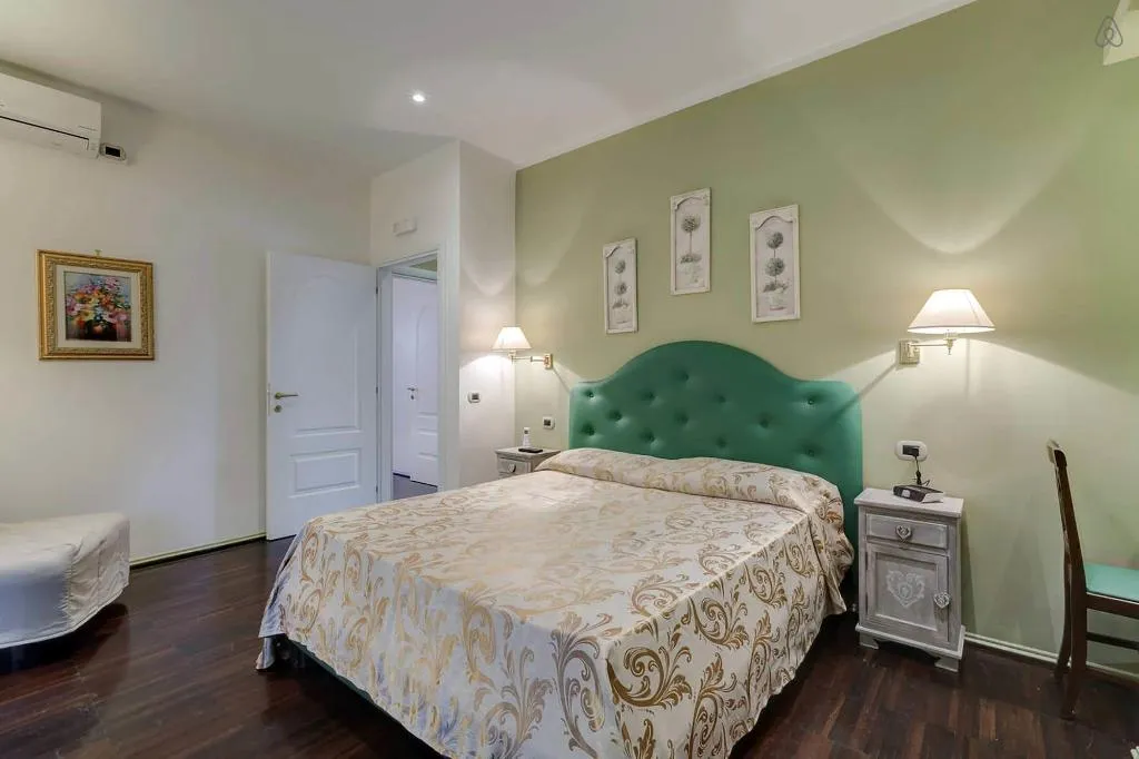 Room, Antico Platano, Rome