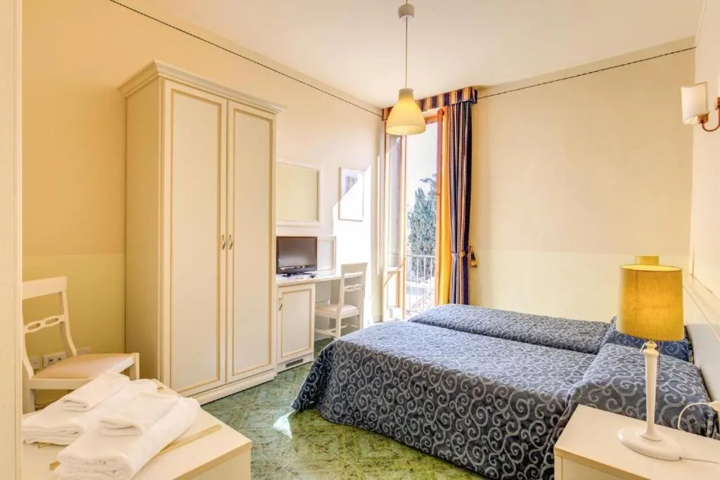 TWIN STANDARD Room, Hotel Azzi, Florence