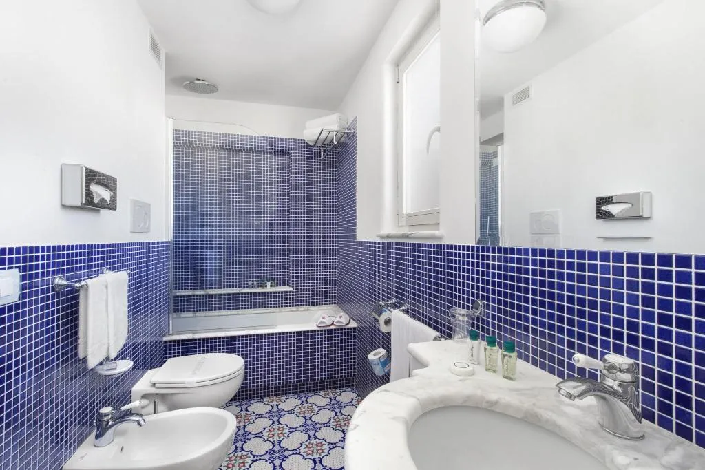 Room, Antiche Mura, Naples